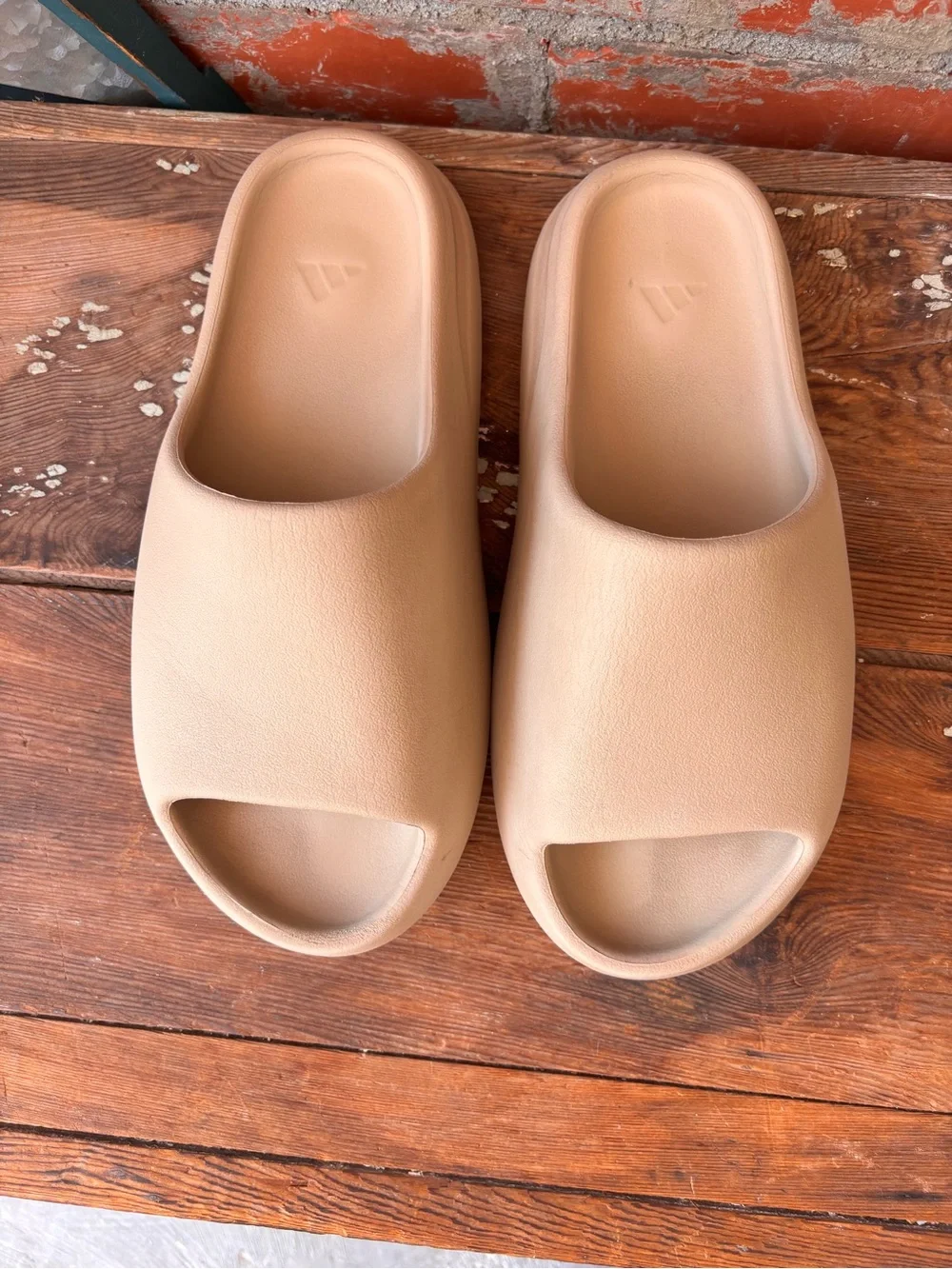 Adidas Yeezy Slide Beige Men’s Size 12 Original Comfort Foam Sandals Slip-On